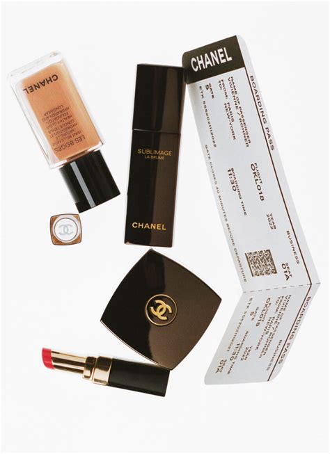 chanel beauty essential kit.